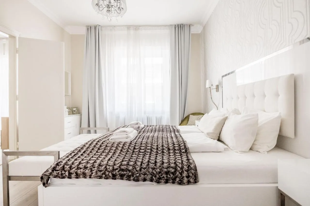 De Luxe 1-Bedroom, 2-Bathroom Condo In The Center Budapest Hungary